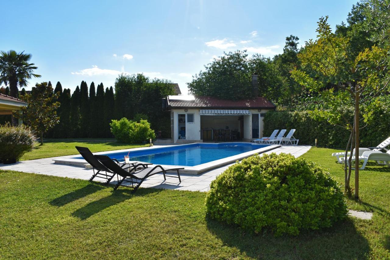 Villa Luka Buna Ngoại thất bức ảnh